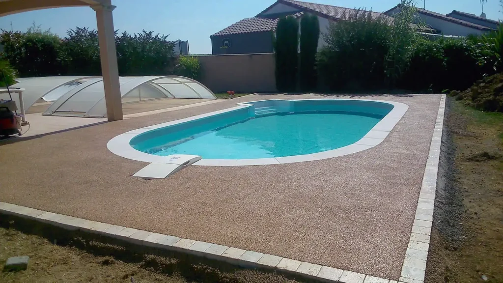 Aménagement d'une piscine à Luçon par Bernier Paysage